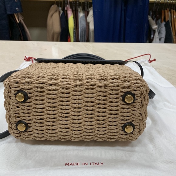 SALVATORE FERRAGAMO MEDIUM BOXYZ LEATHER TRIMMED NATURAL STRAW TOP HANDLE BAG - Picture 14 of 16